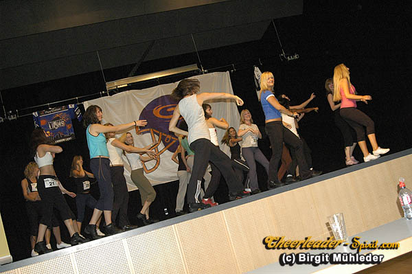 ../Images/cheerleader_casting_193.jpg