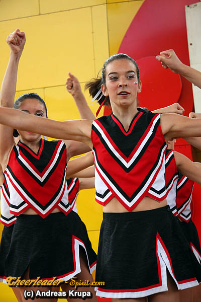 ../Images/IMG_9828-XTC-Kidscheer-20090627.jpg