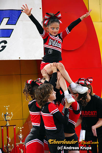 ../Images/JMG_9014-XTC-Kidscheer-20090627.jpg