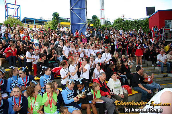 ../Images/JMG_9117-XTC-Kidscheer-20090627.jpg