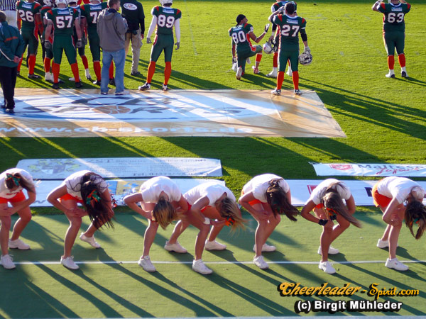 ../Images/090613_canes_monarchs_100.jpg