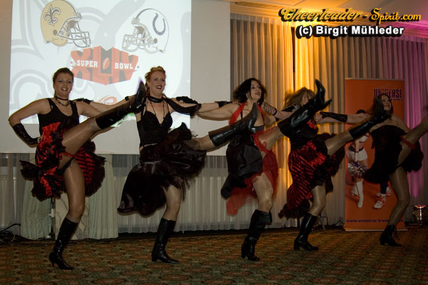 ../Images/Superbowl_XLIV-DSC_3155_.jpg