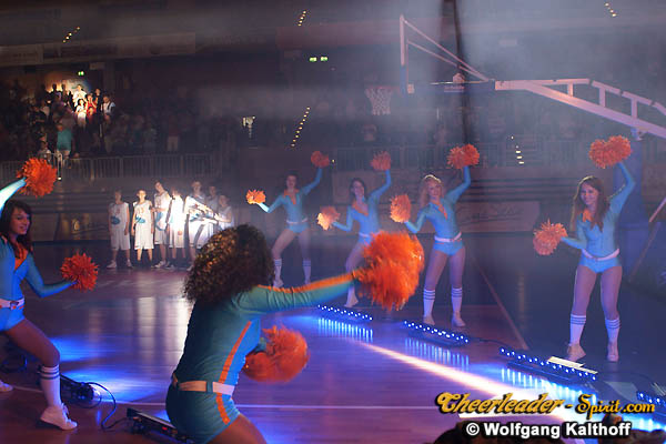 ../Images/sensationals_028.JPG