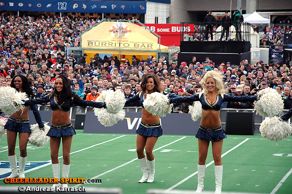 ../Images/rams-cheers_024.JPG