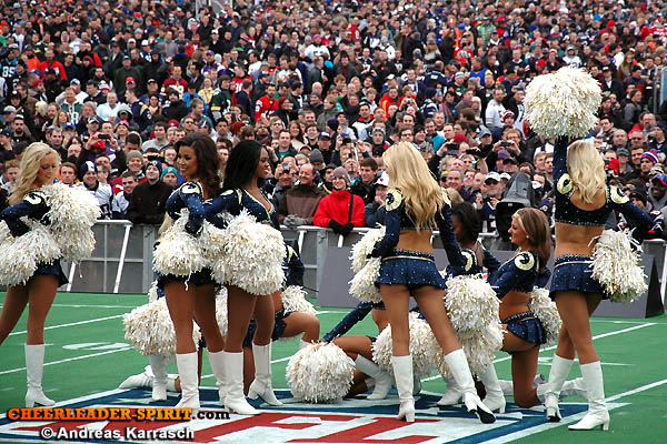 ../Images/rams-cheers_052.JPG