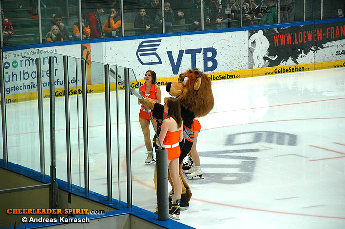 ../Images/icegirls-ak_22.JPG