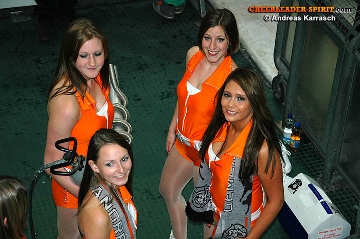 ../Images/icegirls-ak_24.JPG