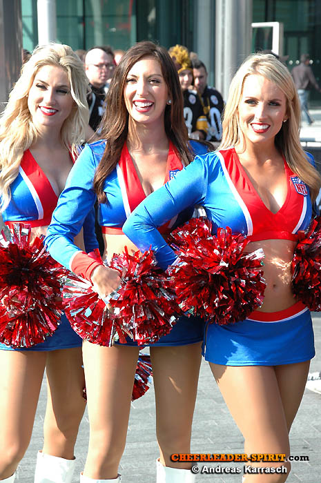 ../Images/NFL_ALLStar_Cheers04.JPG