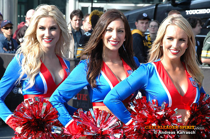 ../Images/NFL_ALLStar_Cheers07.JPG