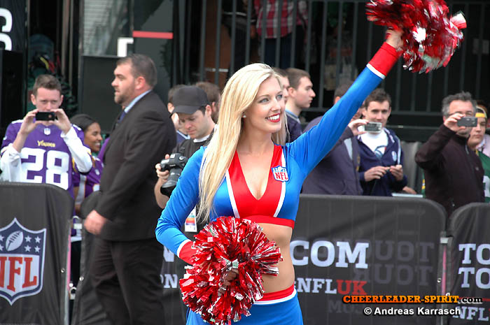 ../Images/NFL_ALLStar_Cheers20.JPG