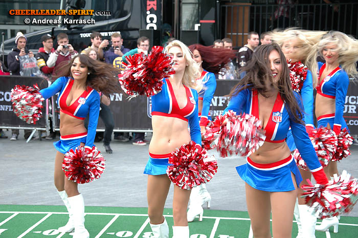 ../Images/NFL_ALLStar_Cheers23.JPG