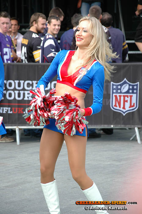 ../Images/NFL_ALLStar_Cheers51.JPG