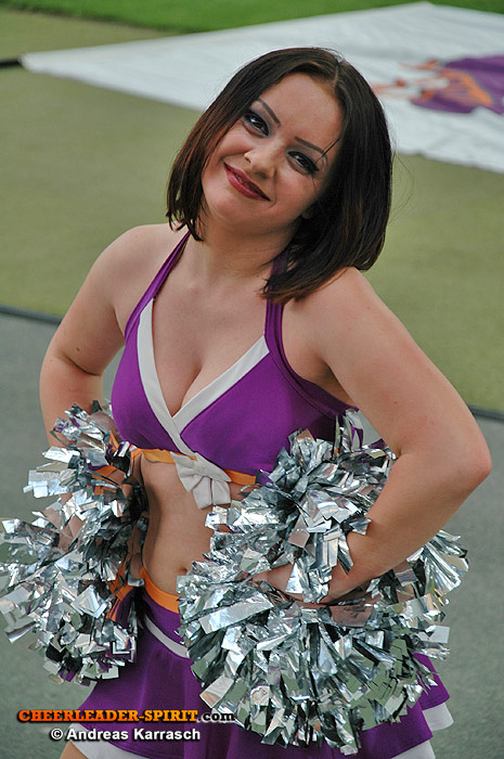 ../Images/fu-cheer-ak_154.jpg