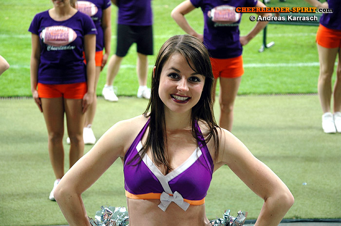 ../Images/fu-cheer-ak_267.jpg