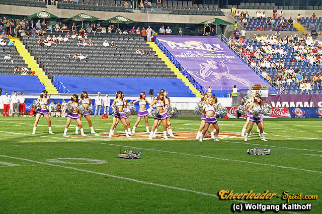 ../Images/galaxydancers006.jpg