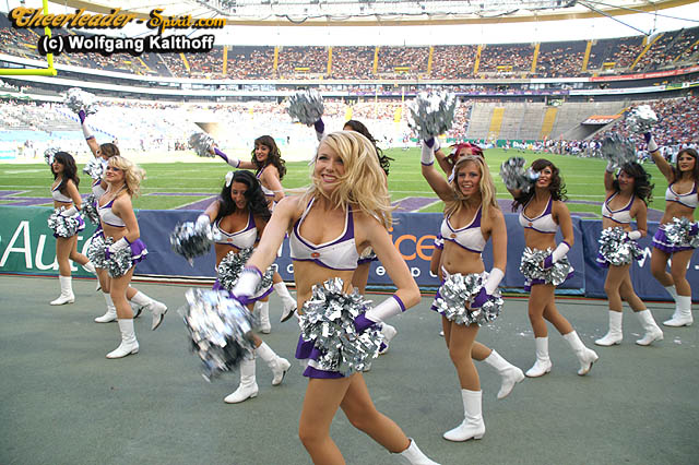 ../Images/galaxydancers007.jpg