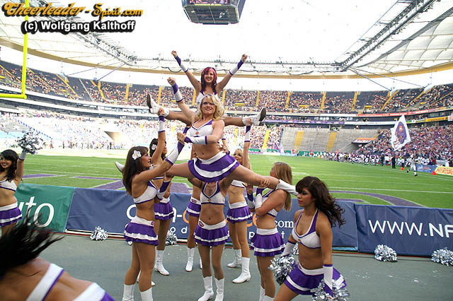 ../Images/galaxydancers008.jpg