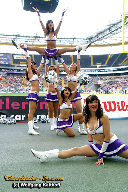 ../Images/galaxydancers037.jpg