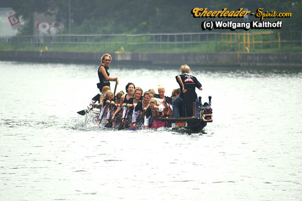 ../Images/silverstars_drachenboot007.jpg