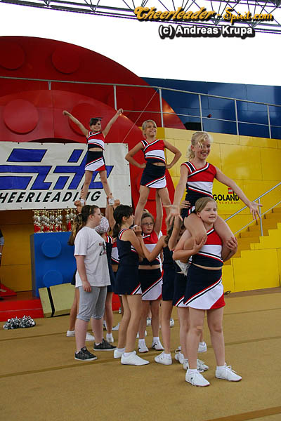 ../Images/IMG_8833-XTC-Kidscheer-20090627.jpg