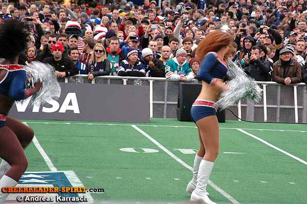 ../Images/patriots-cheers_097.JPG