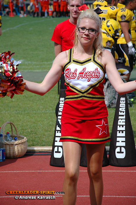 ../Images/RedAngels-aka_09.jpg