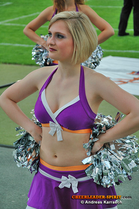 ../Images/fu-cheer-ak_151.jpg